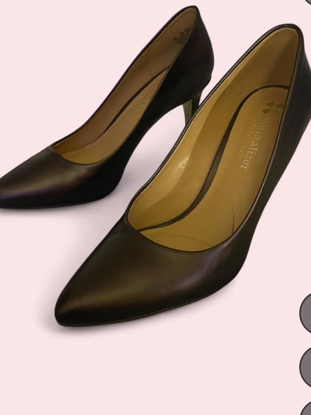 Naturalizer Women's Brown leather pointed-Toe Pumps gold accent heels size 6 1/2